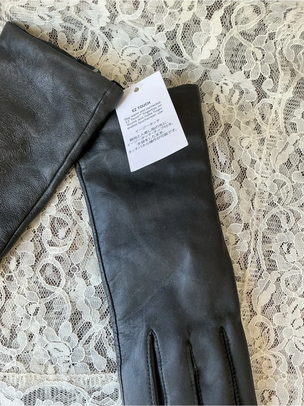 Lands' End Women's Black Leather Winter Cashmere Lined GlovesSize: Medium NWT